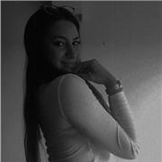 Doy clases económicas de castellano, nivel primaría. Soy estudiante de educación infantil y tengo un grado medio de auxiliar de enfermería. Actualmente tengo 17 años